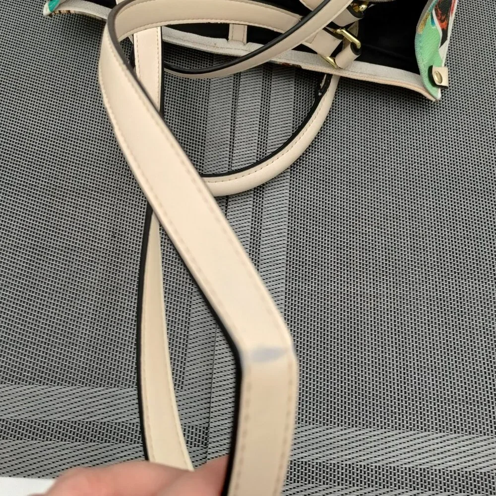 Rare! Foo Fighters All Over Purse - Picture 16 of 16